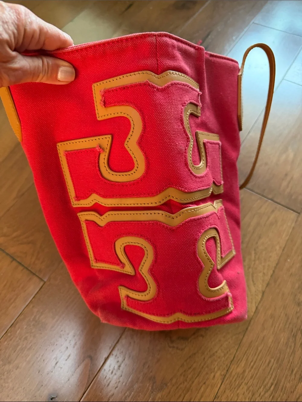 AUTHENTIC TORY BURCH TOTE